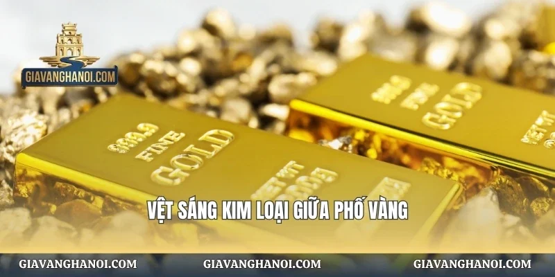 Vệt sáng kim loại giữa phố vàng